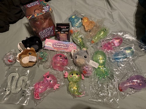 Assorted squishies - 49,